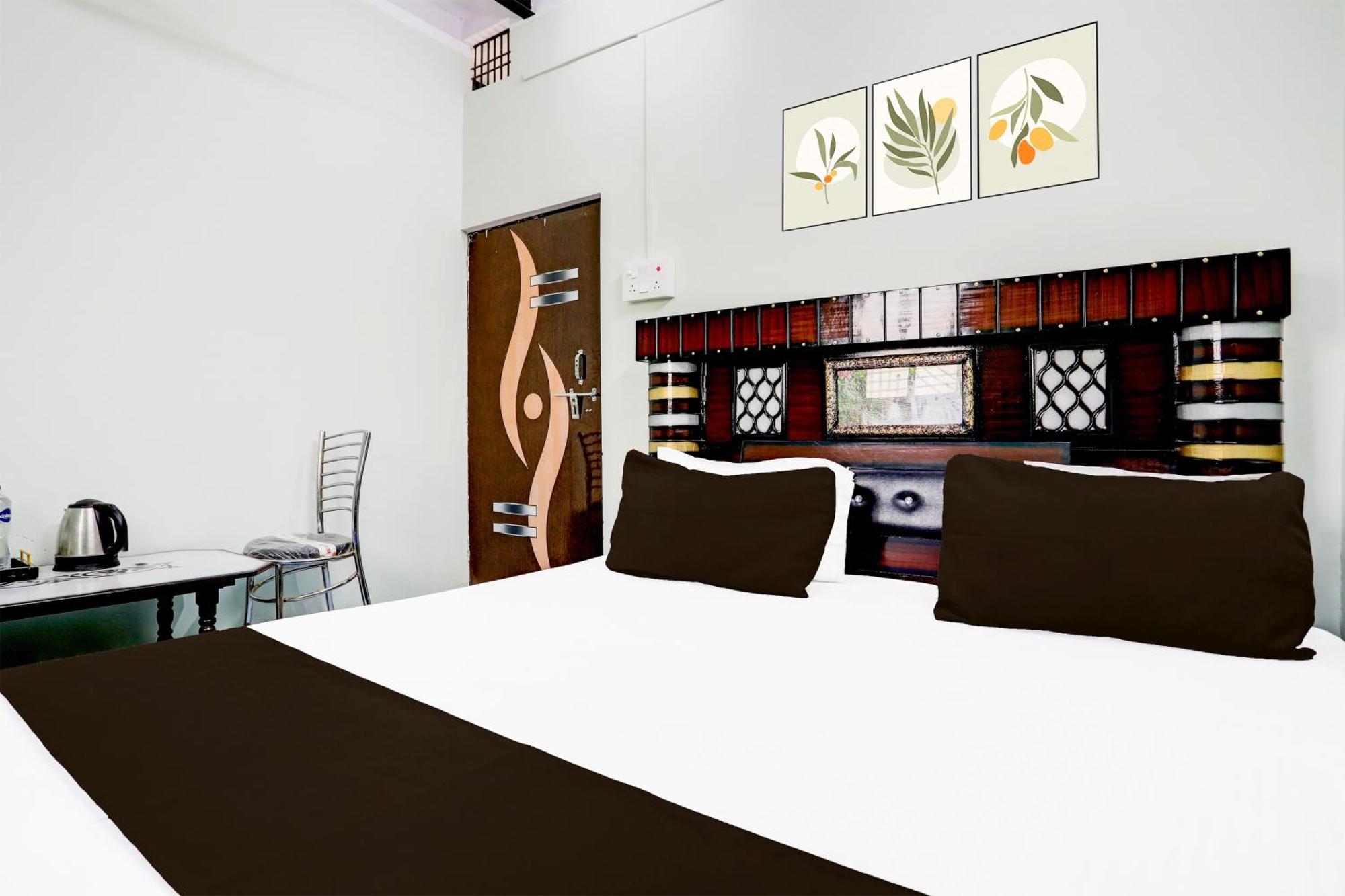 Allāhābād Junction Hotel O V.K. Hotel מראה חיצוני תמונה